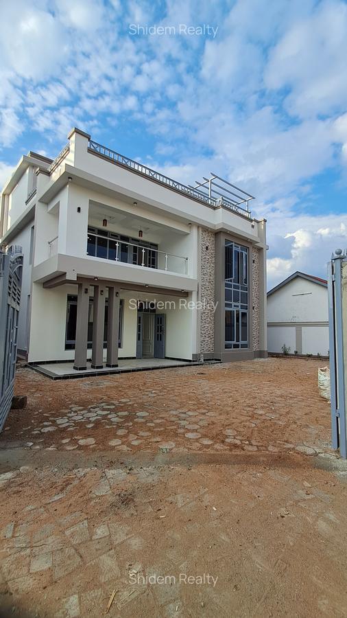 5 Bed House with En Suite at Ruiru - 1