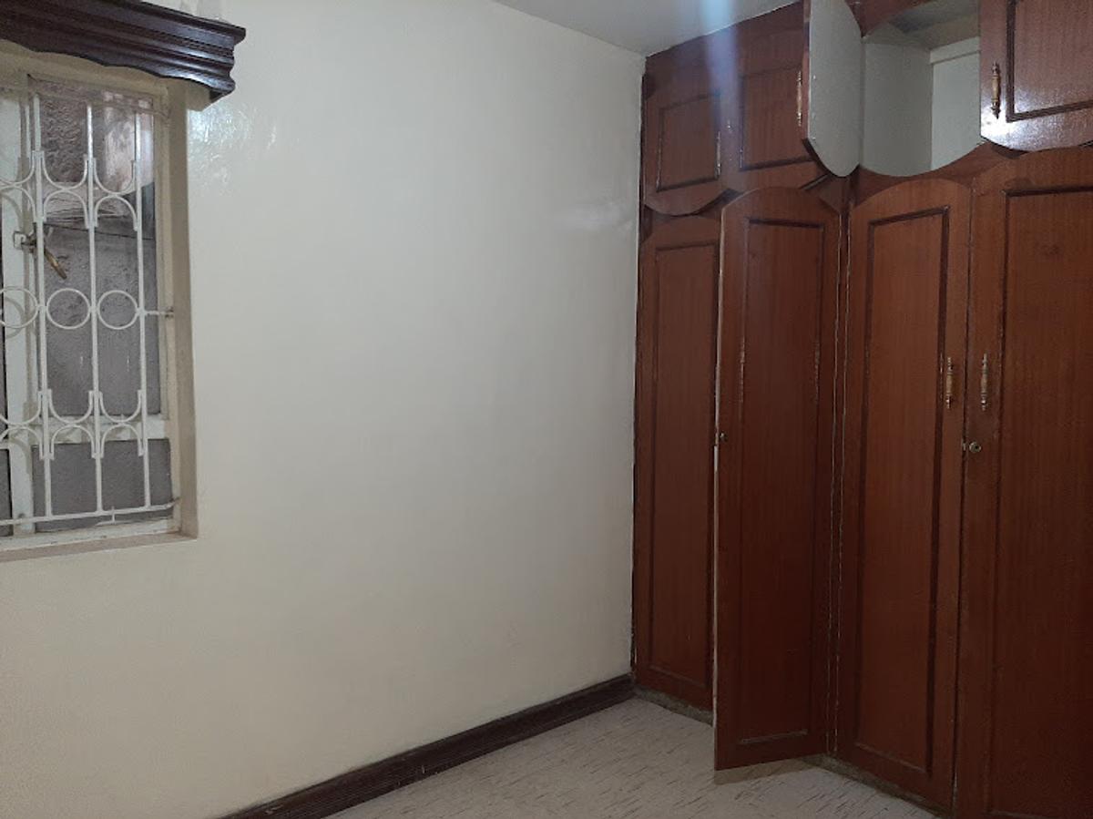 6 Bed House with En Suite at Kibera Station Road - 8