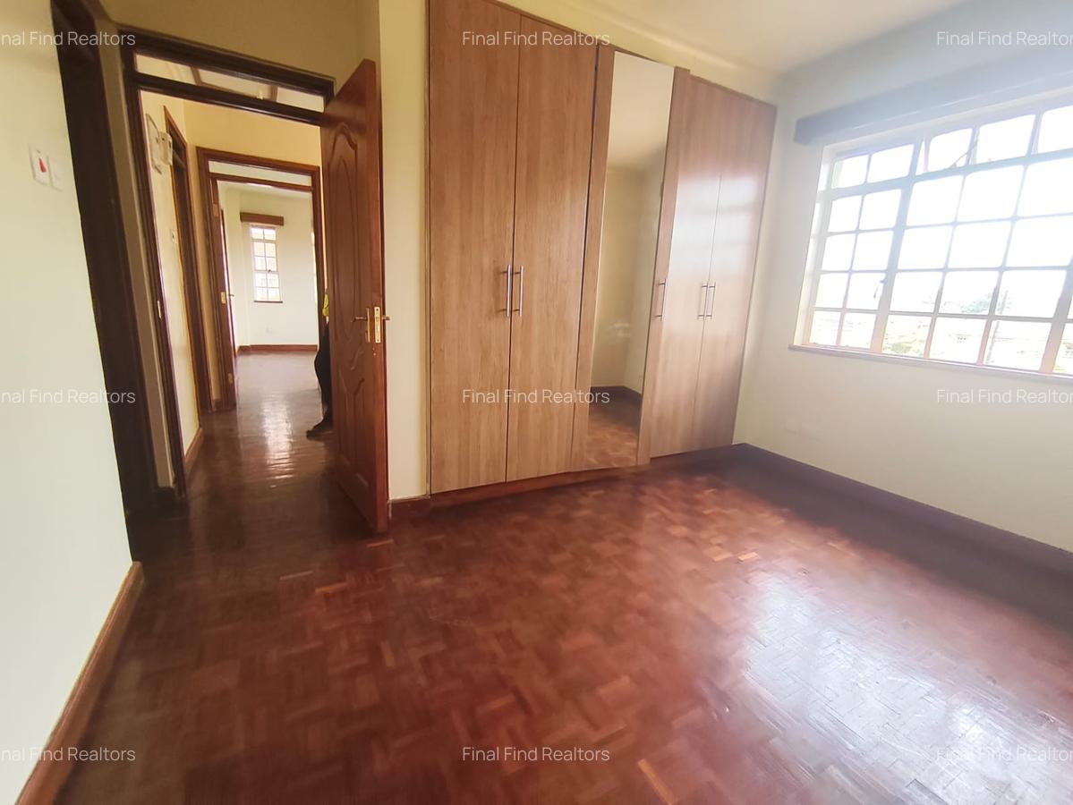 4 Bed Townhouse with En Suite in Gigiri - 12