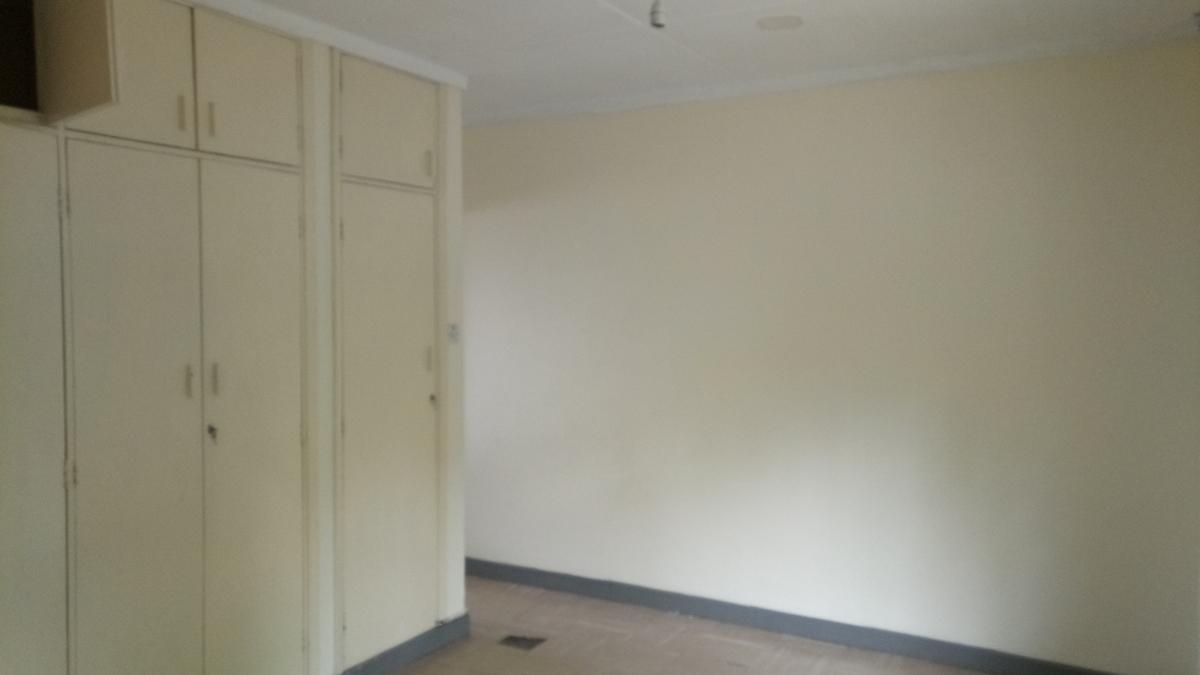 3 Bed Townhouse with En Suite at Kilimani Estate - 12