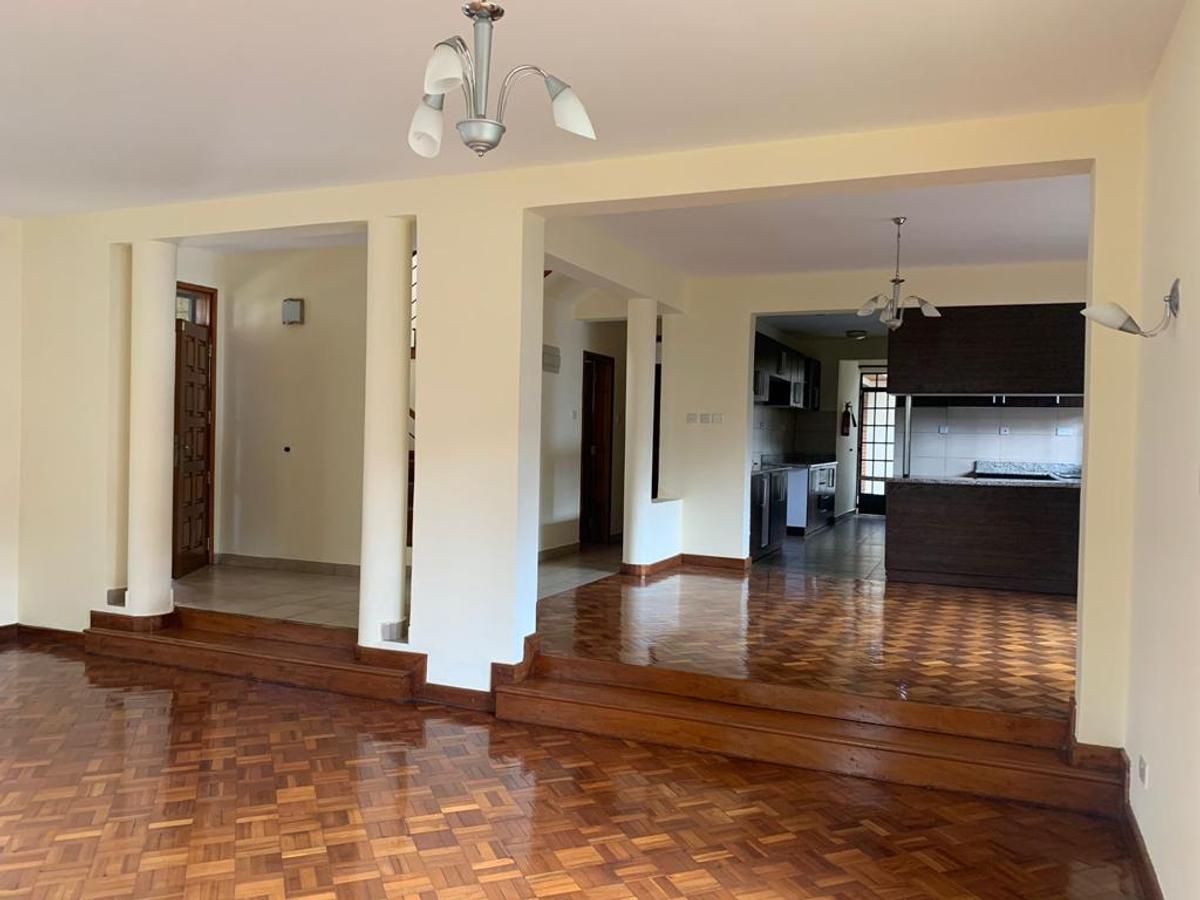 4 Bed Townhouse with En Suite in Lavington - 4