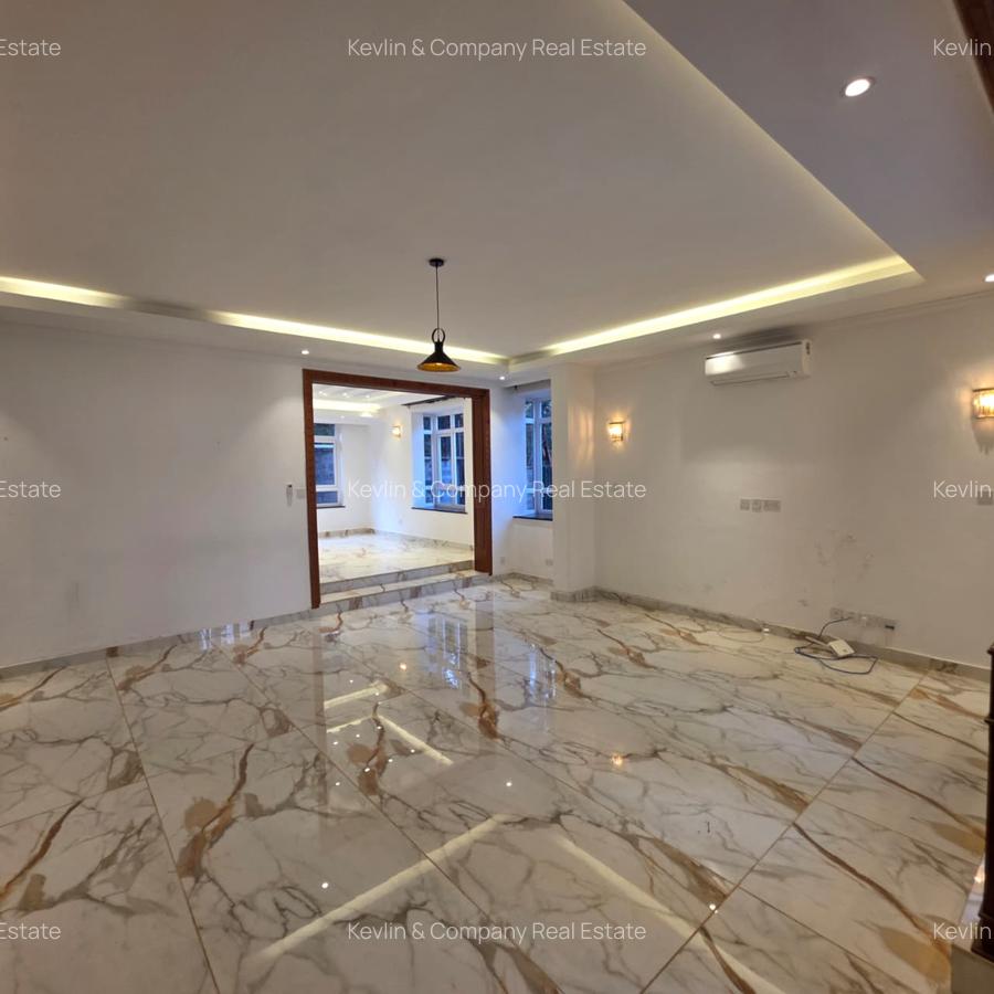6 Bed Villa with En Suite in Lavington - 12