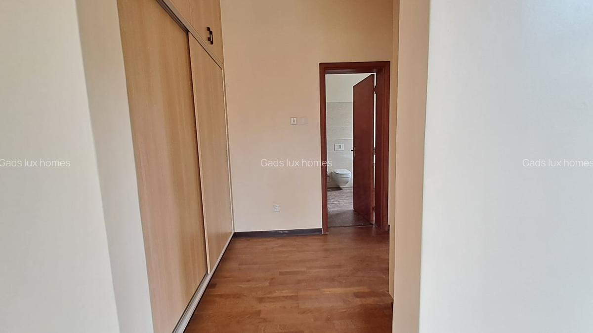 4 Bed Apartment with En Suite at General Mathenge - 5