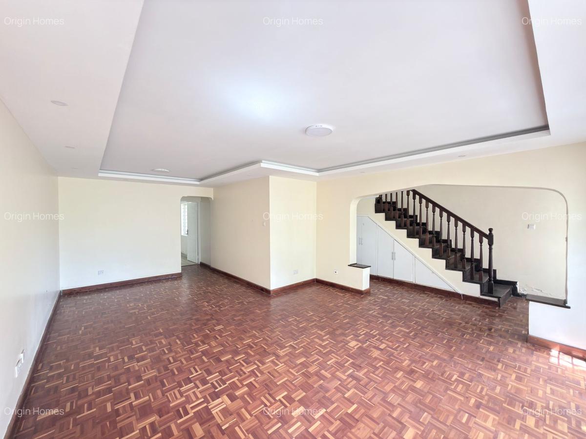 4 Bed Townhouse with En Suite at Westlands - 4