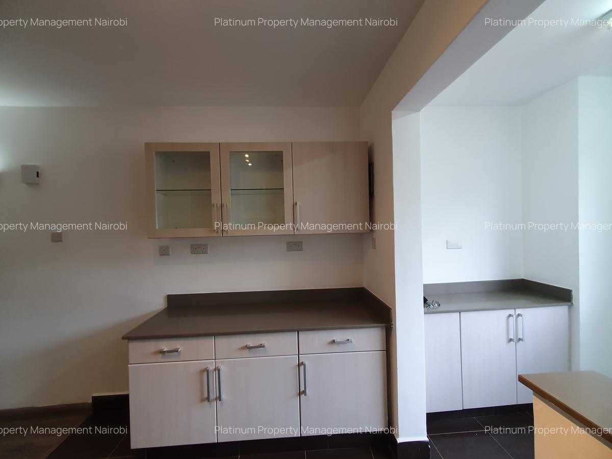 2 Bed Apartment with En Suite at Ojijo Road - 6