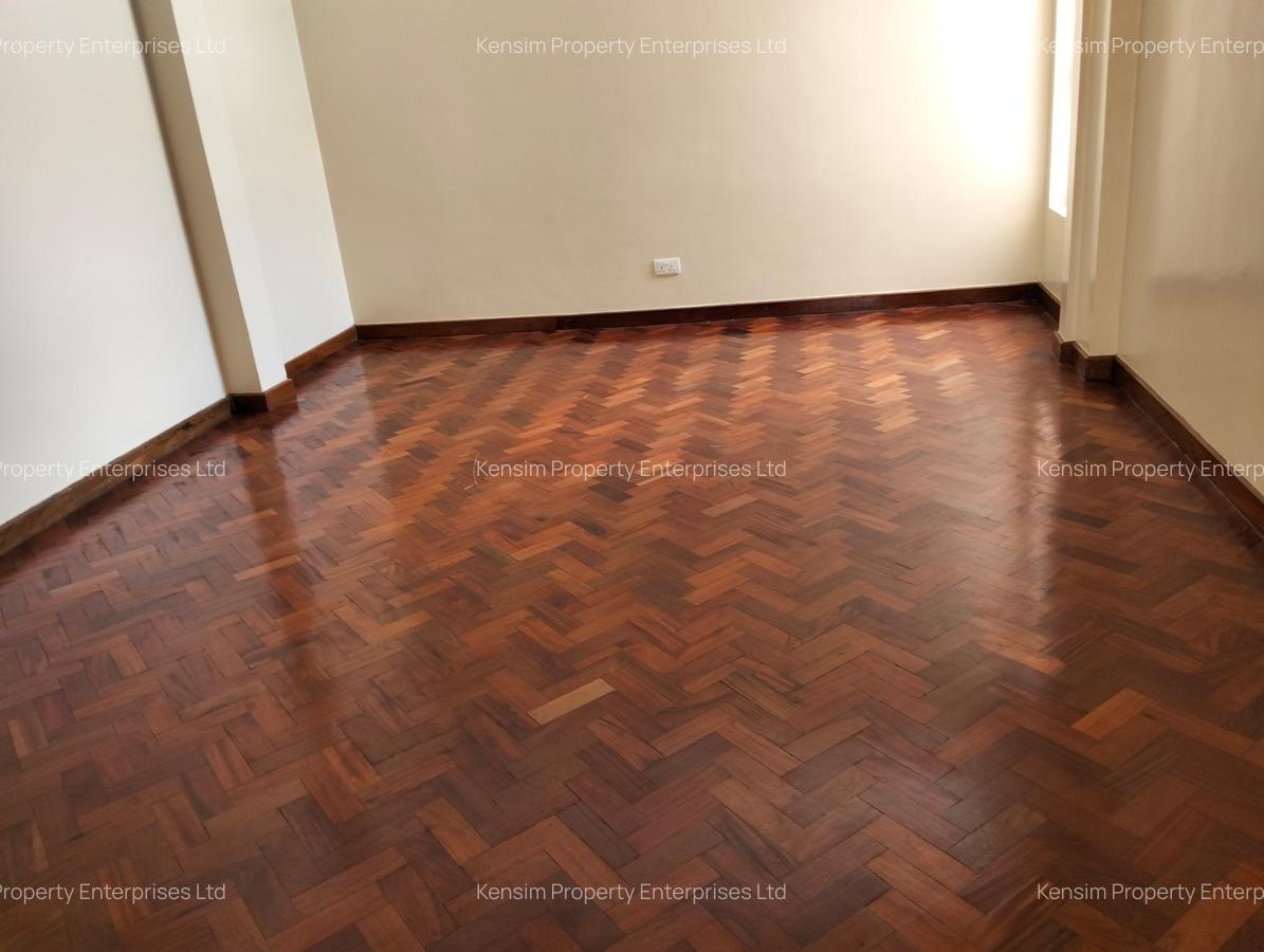 4 Bed Townhouse with En Suite in Lavington - 20