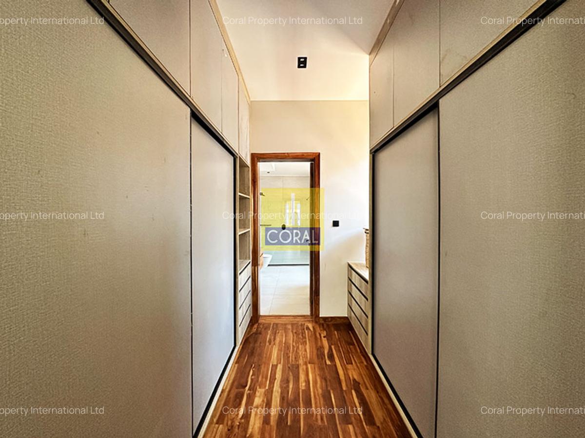 4 Bed Townhouse with Swimming Pool in Loresho - 15
