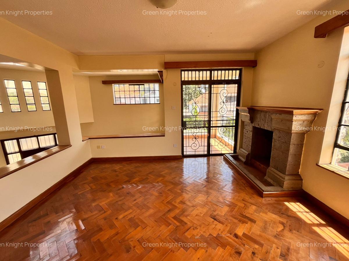 4 Bed House with En Suite in Spring Valley - 7