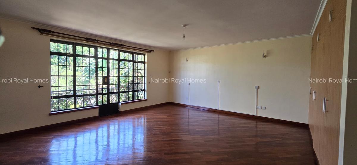4 Bed Townhouse with En Suite at Lavington Green - 19