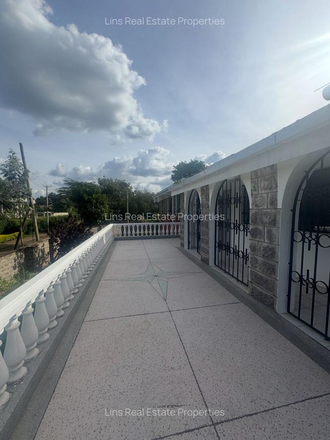 5 Bed House with En Suite in Runda - 5