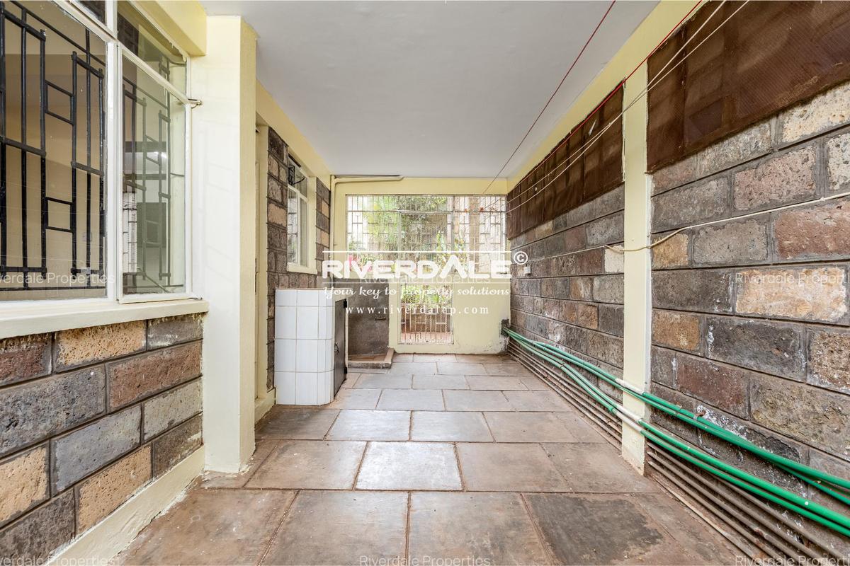 2 Bed Apartment with Parking in Brookside - 9