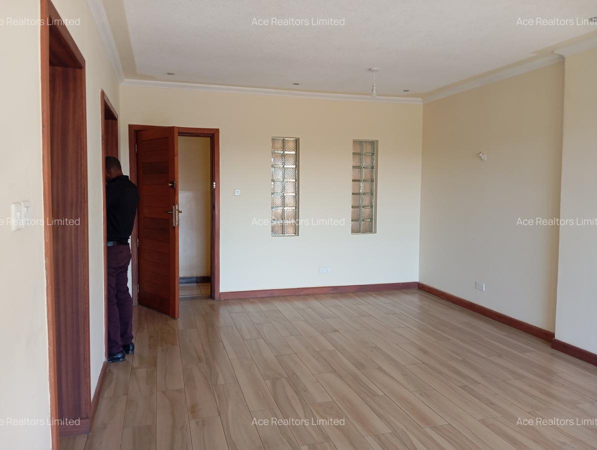 2 Bed Apartment with En Suite at St Michael Road - 4