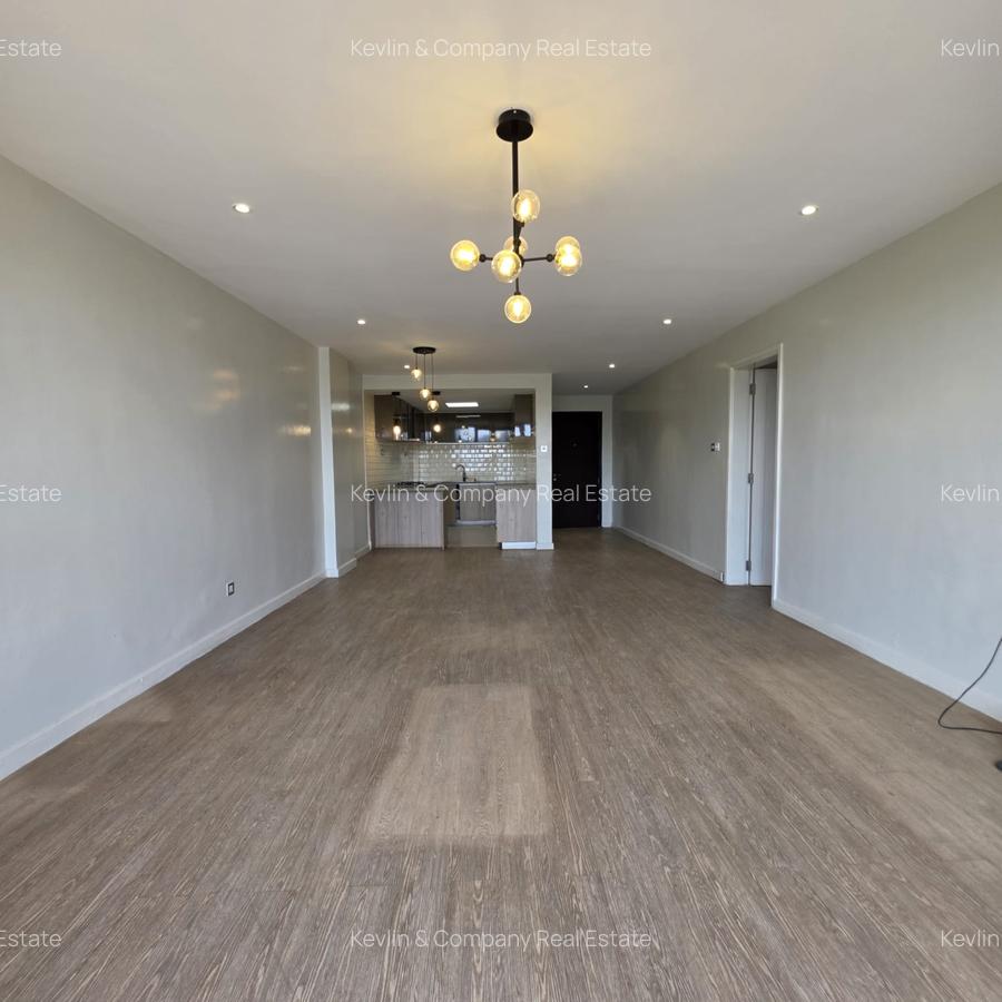 2 Bed Apartment with En Suite in Riverside - 5