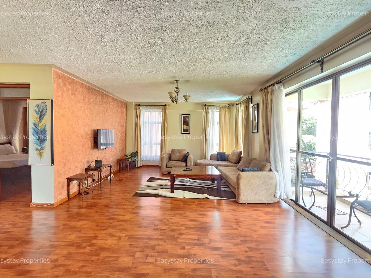 Serviced 1 Bed Apartment with En Suite in Lavington - 1