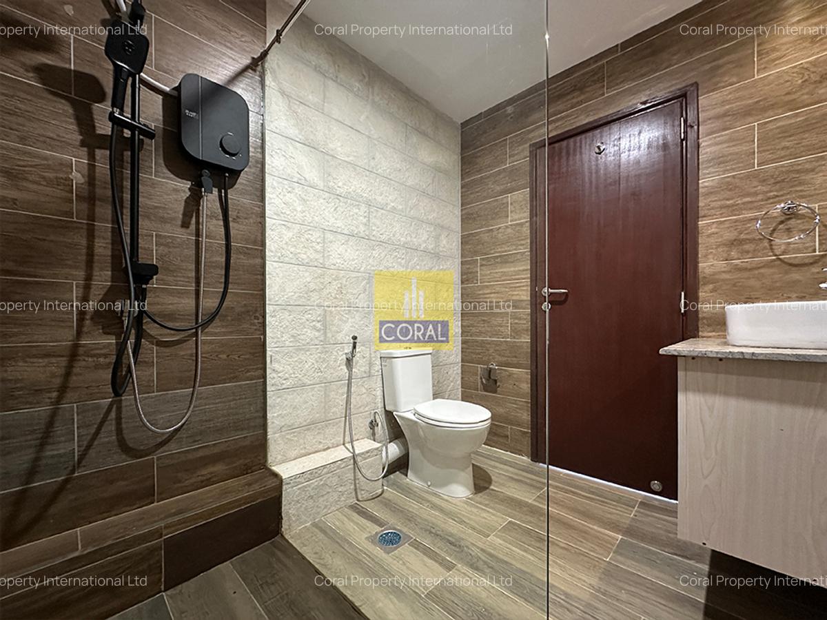 4 Bed Townhouse in Parklands - 8