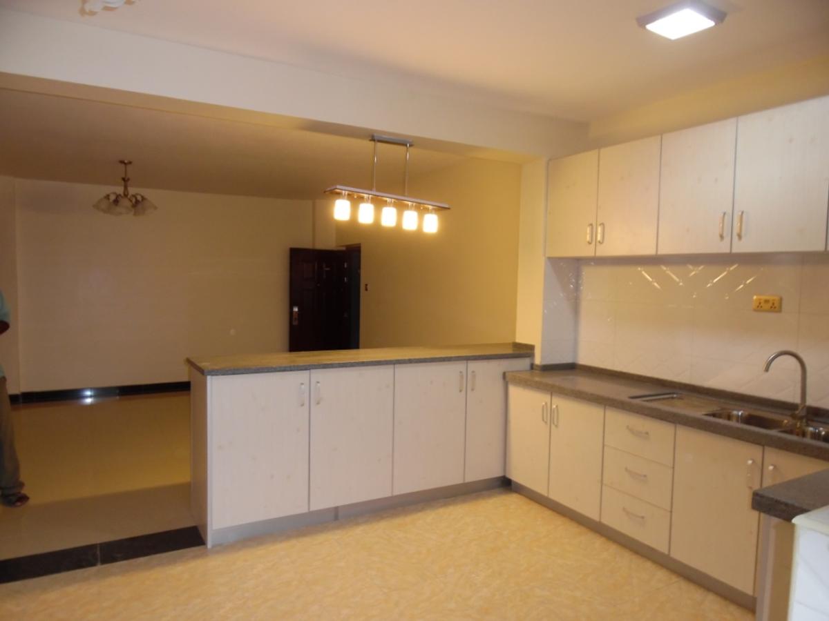 2 Bed Apartment with En Suite at Kilimani - 5