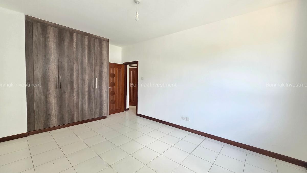 2 Bed Apartment with En Suite at Brookside Drive - 9