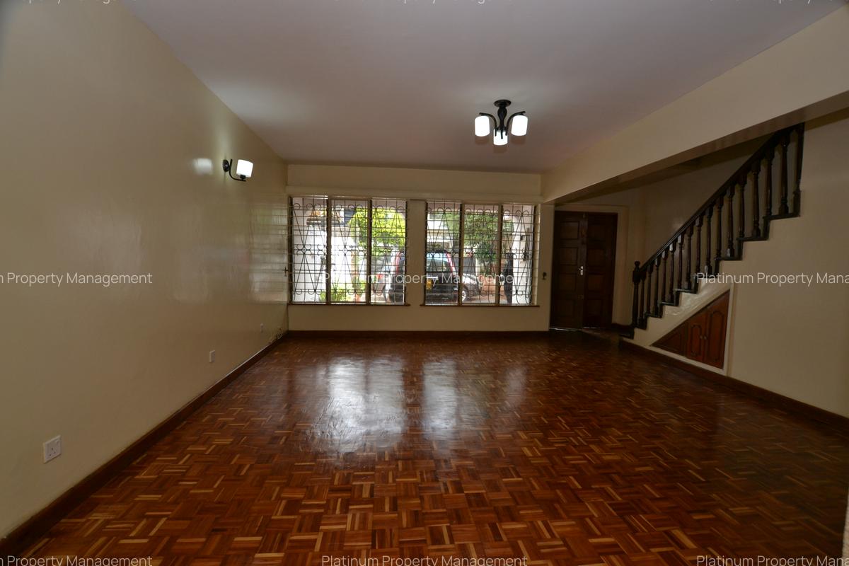 3 Bed Townhouse with En Suite in Parklands - 2