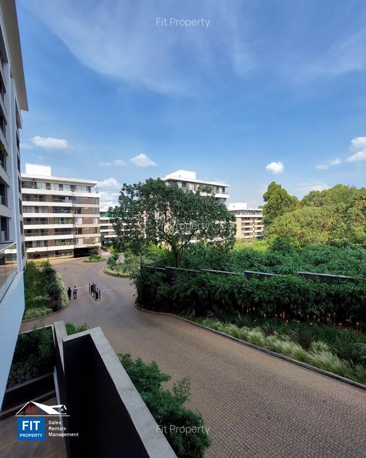 3 Bed Apartment with En Suite in Nyari - 16