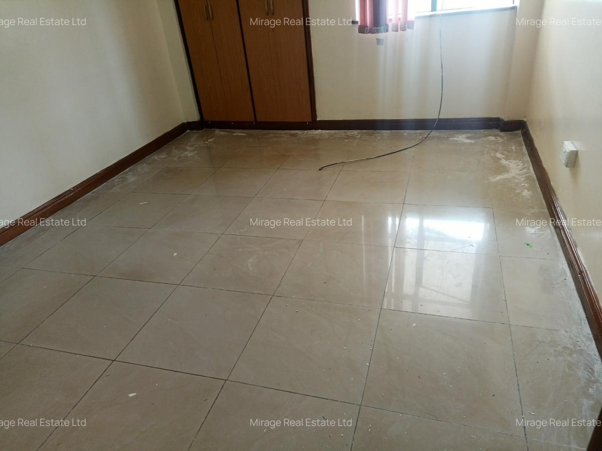 Commercial Property with Service Charge Included in Kilimani - 3