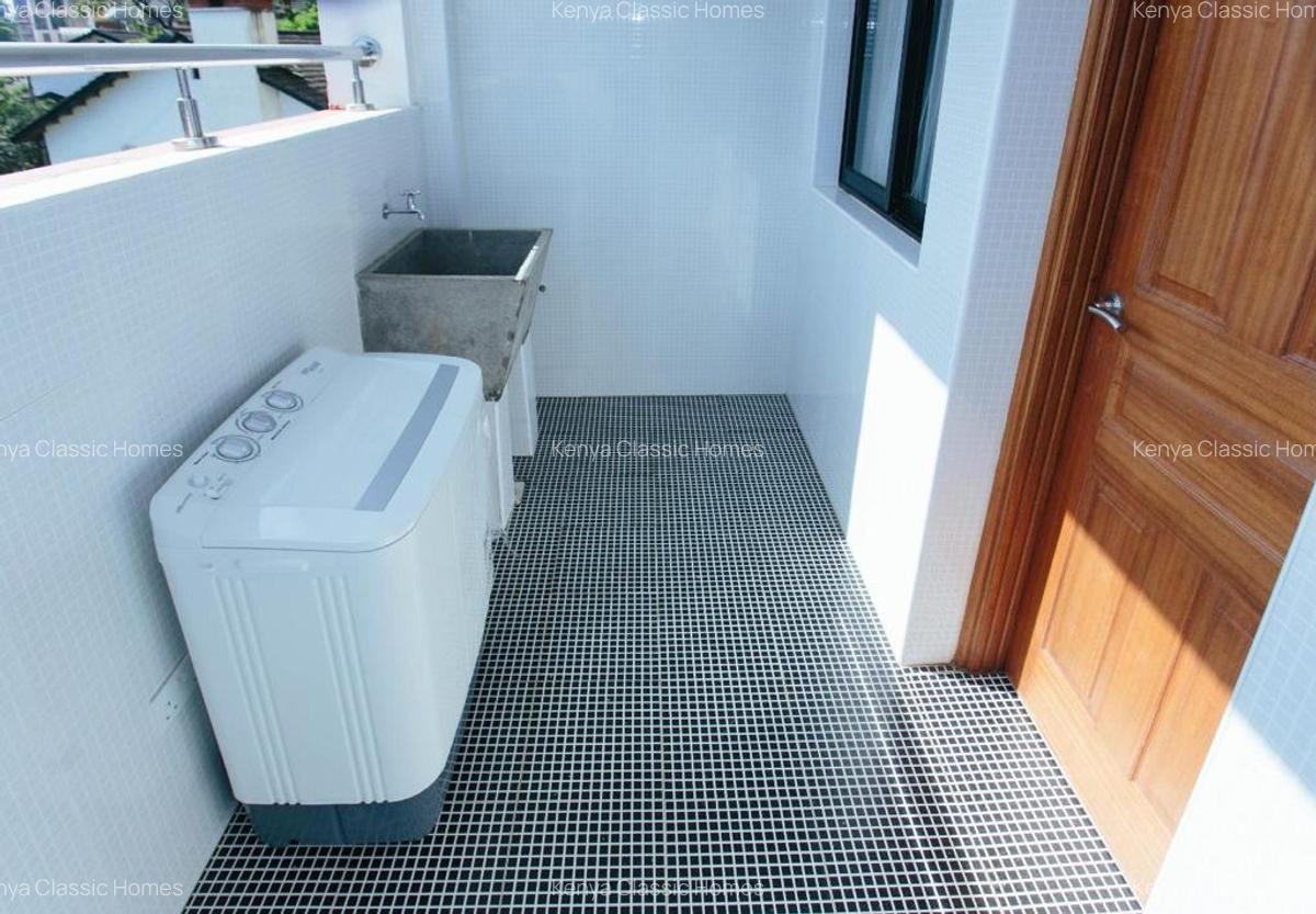 2 Bed Apartment with En Suite at Kilimani - 7
