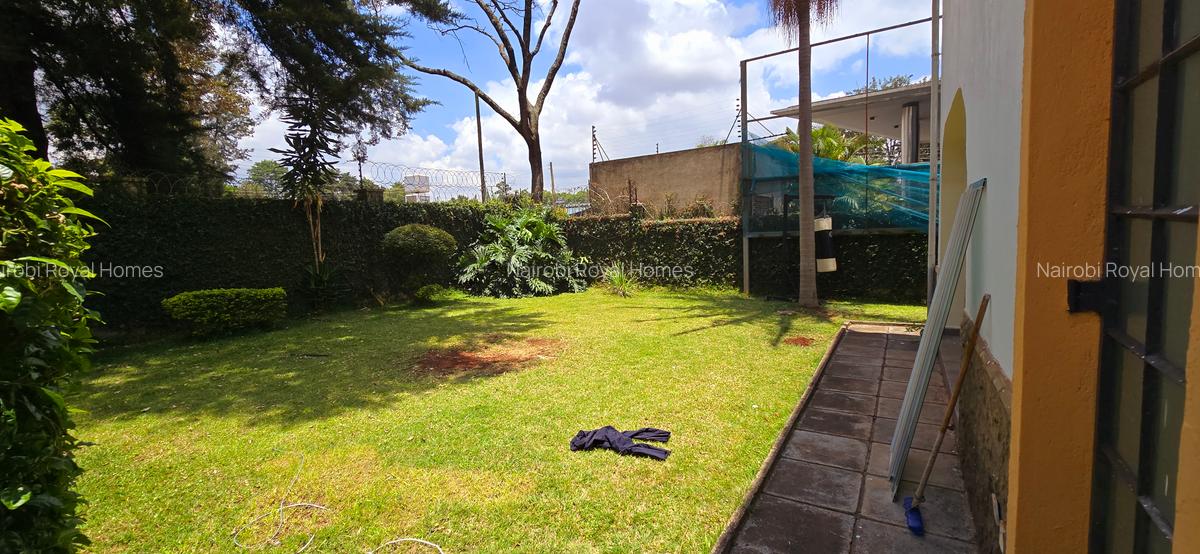 4 Bed Townhouse with En Suite at Mugumo Road - 8