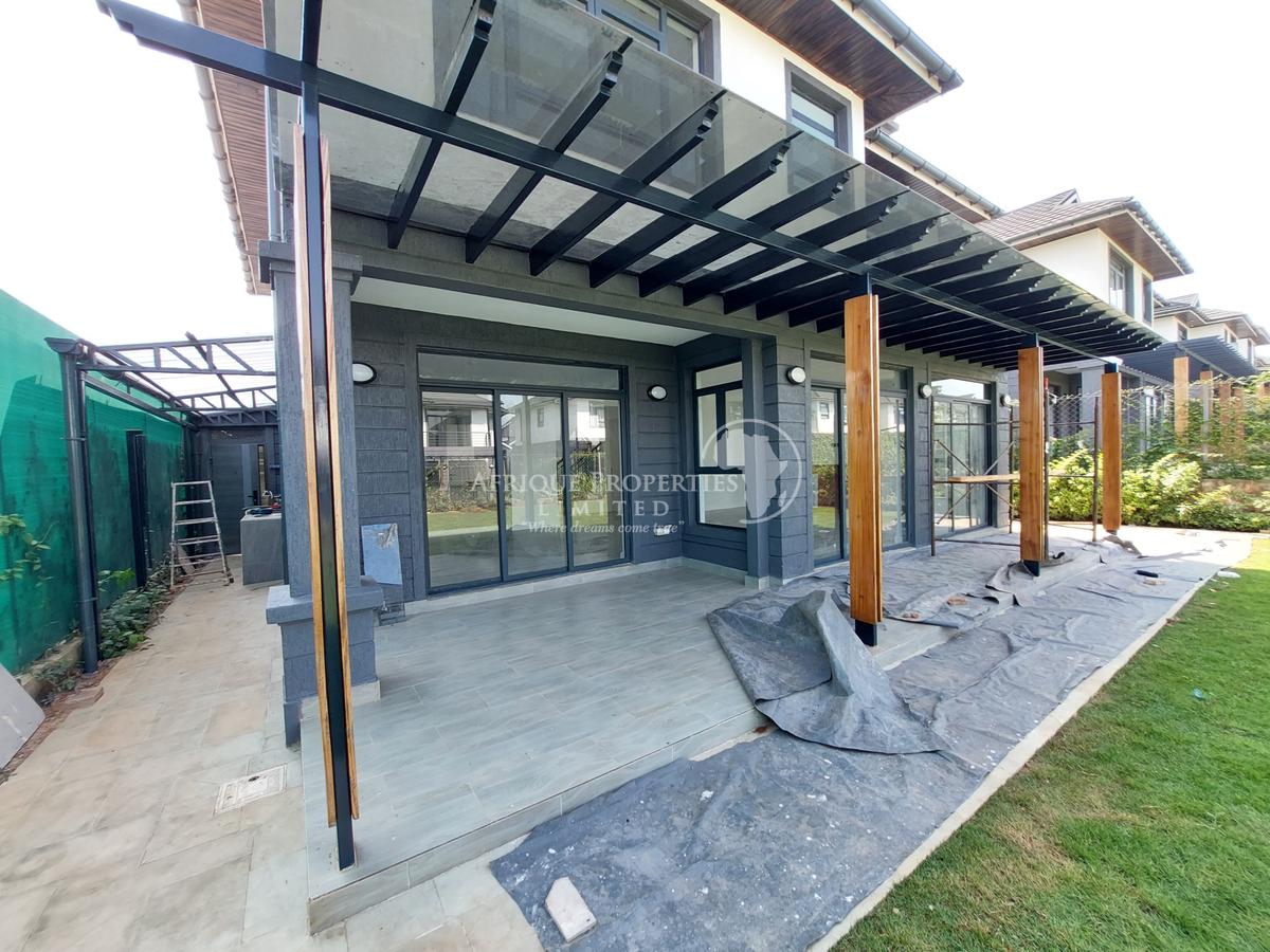 4 Bed House with En Suite in Runda - 18
