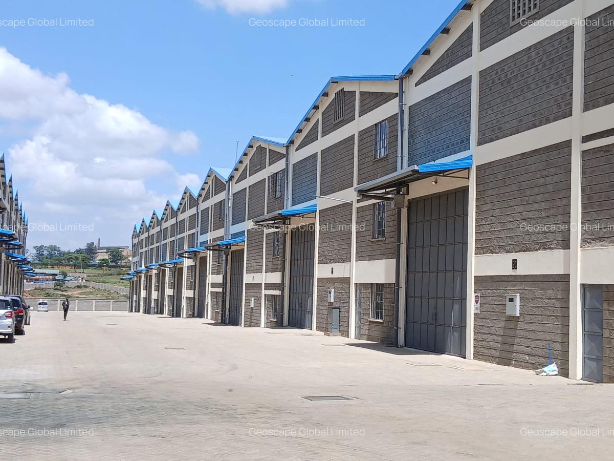 7,200 ft² Warehouse with Parking in Ruaraka - 1