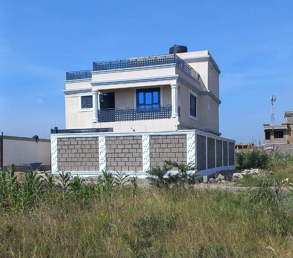 5 Bed House with En Suite at 4 Kilometres Off Ruiru Eastern Bypass At Kamakis Corner - 9