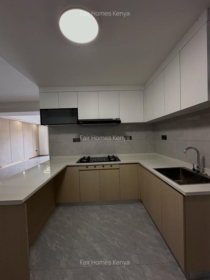 3 Bed Apartment with En Suite at Riverside Drive - 2