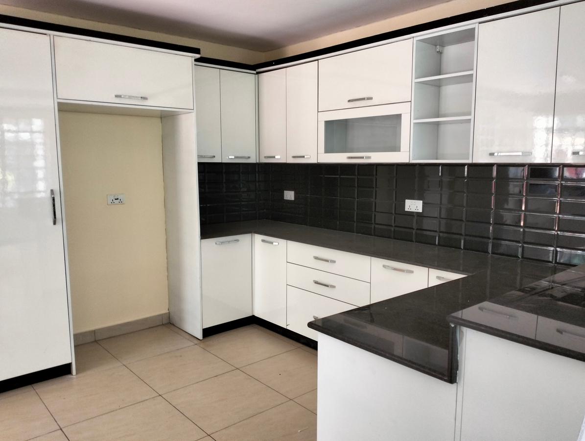 4 Bed Townhouse with En Suite in Kitisuru - 3