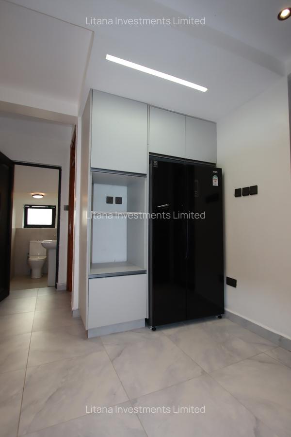 4 Bed Villa with En Suite at Kamakis Corner - 7