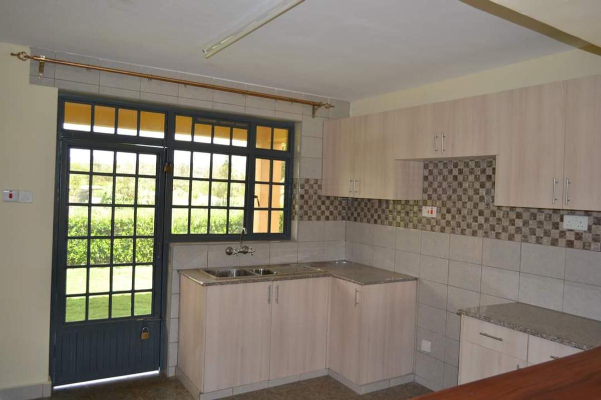 4 Bed House with En Suite at Rimpa - 12