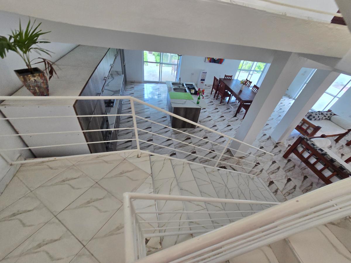 6 Bed House with En Suite in Watamu - 19