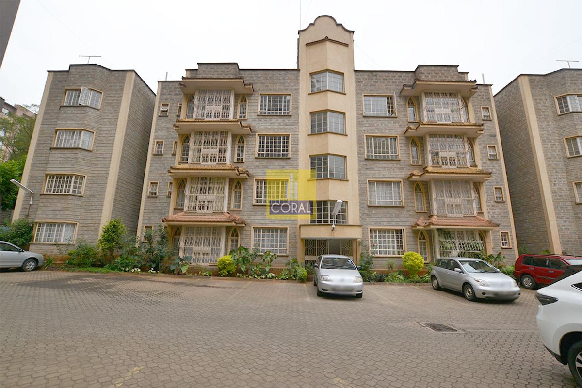 4 Bed Apartment with Parking in Parklands - 20