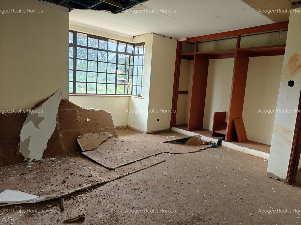 4 Bed House with En Suite at Fourways Junction Estate - 14