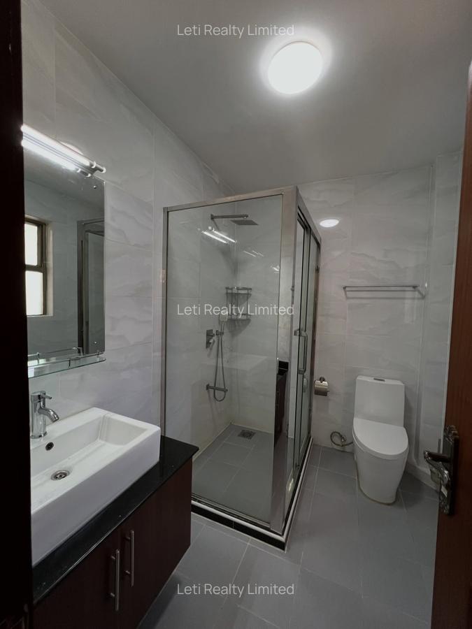 5 Bed Townhouse with En Suite in Lavington - 10