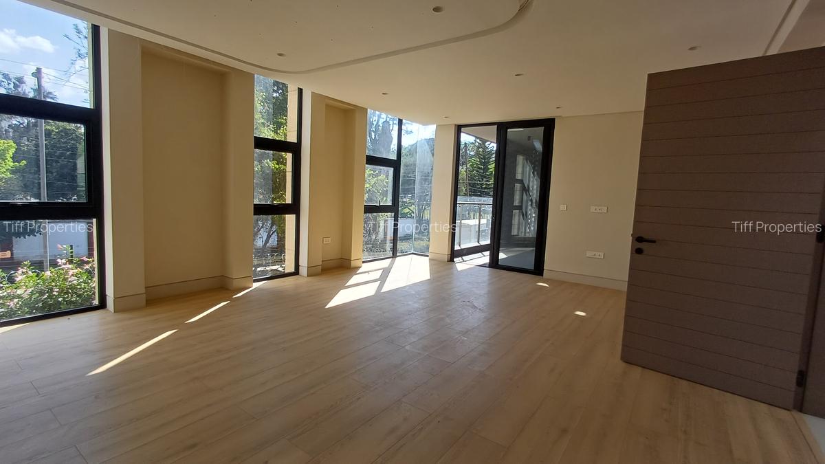 5 Bed Townhouse in Westlands Area - 11