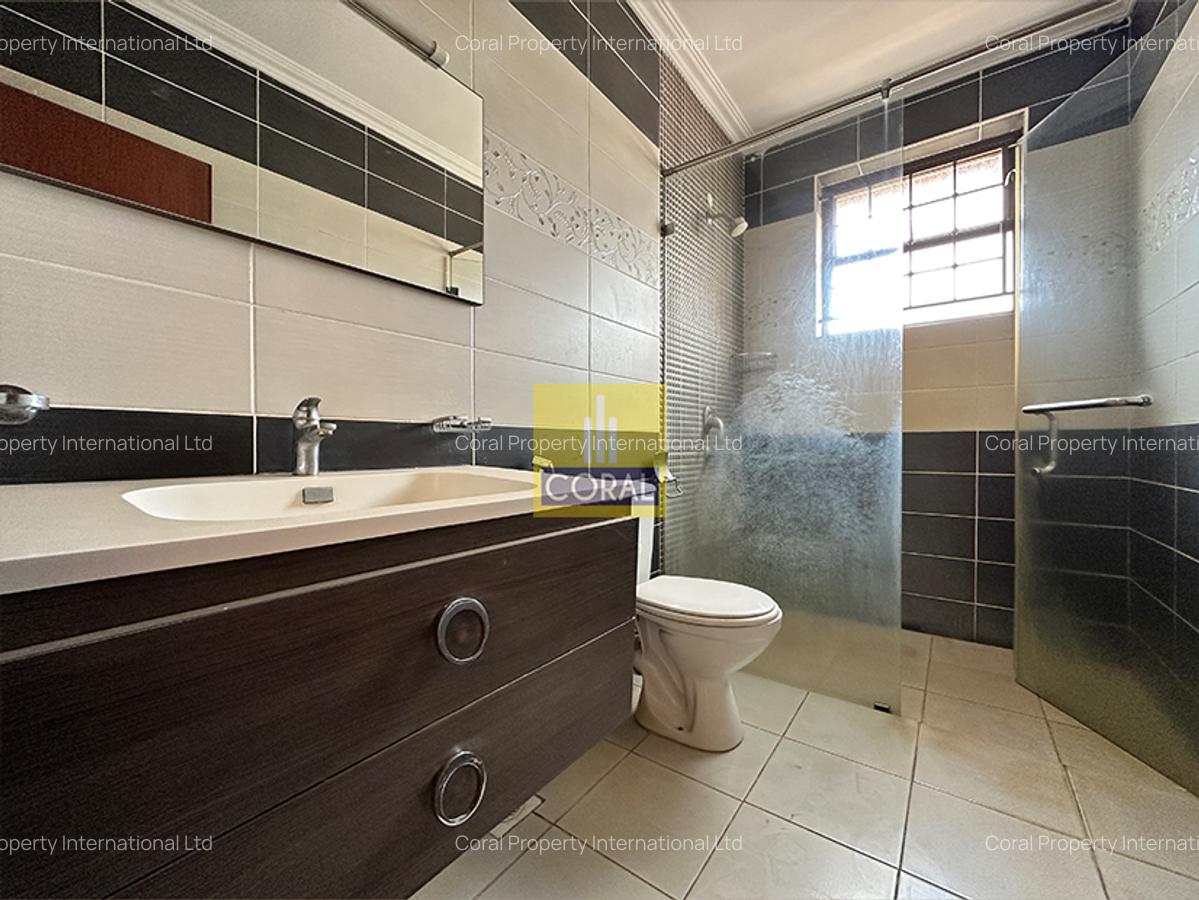 3 Bed Apartment in Parklands - 13