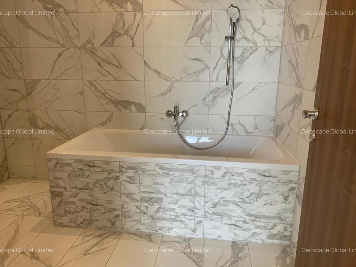 3 Bed Apartment with En Suite in Westlands Area - 4