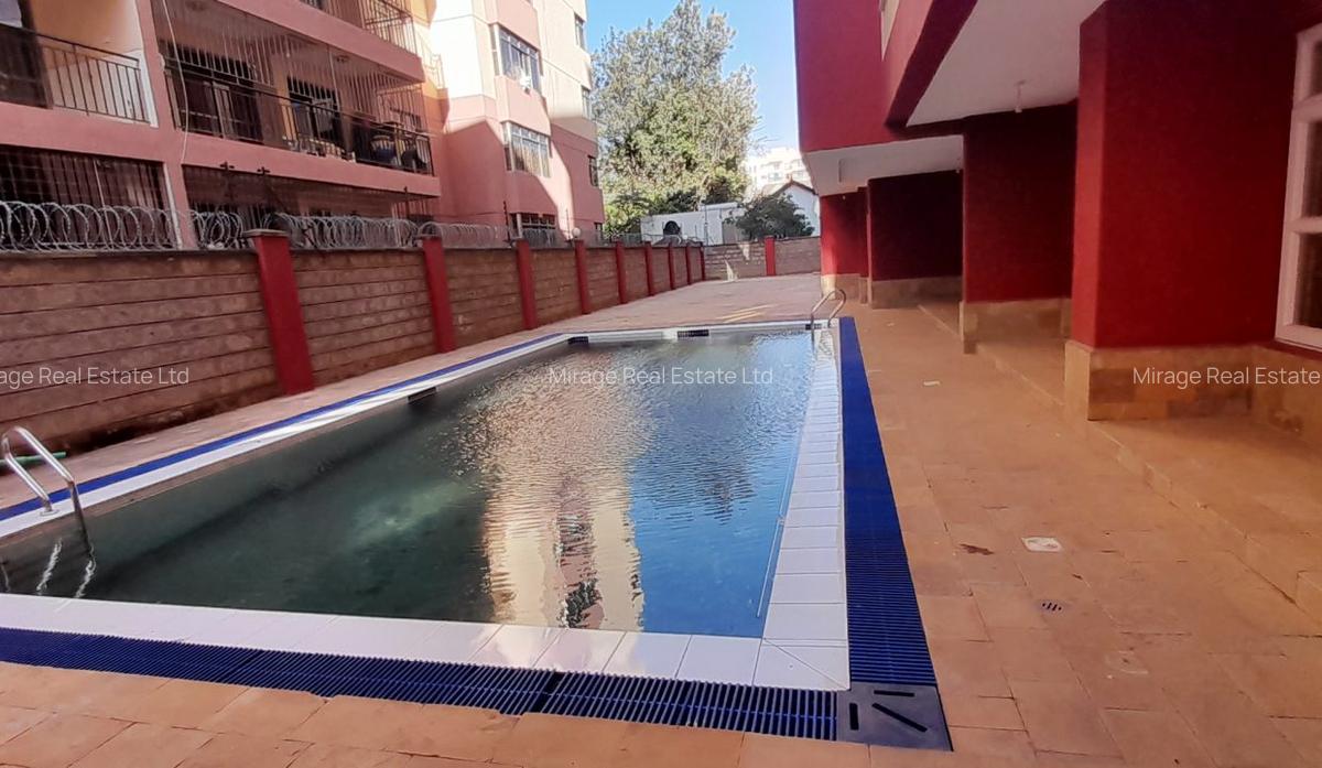 3 Bed Apartment with Swimming Pool in Kilimani - 5