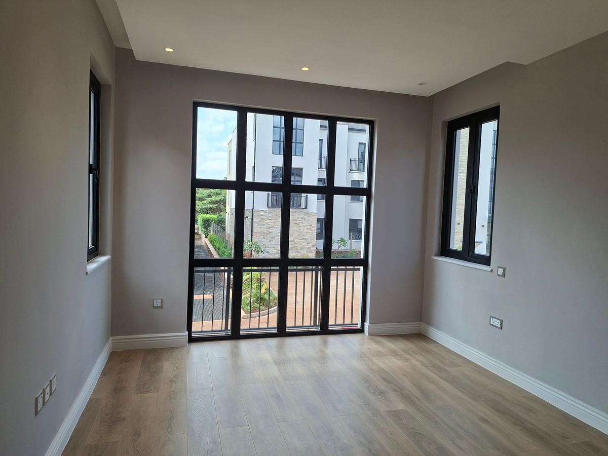 3 Bed Apartment with En Suite at Off Runda Rd - 18