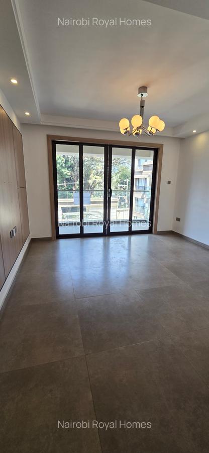 2 Bed Apartment with En Suite at Riverside - 18