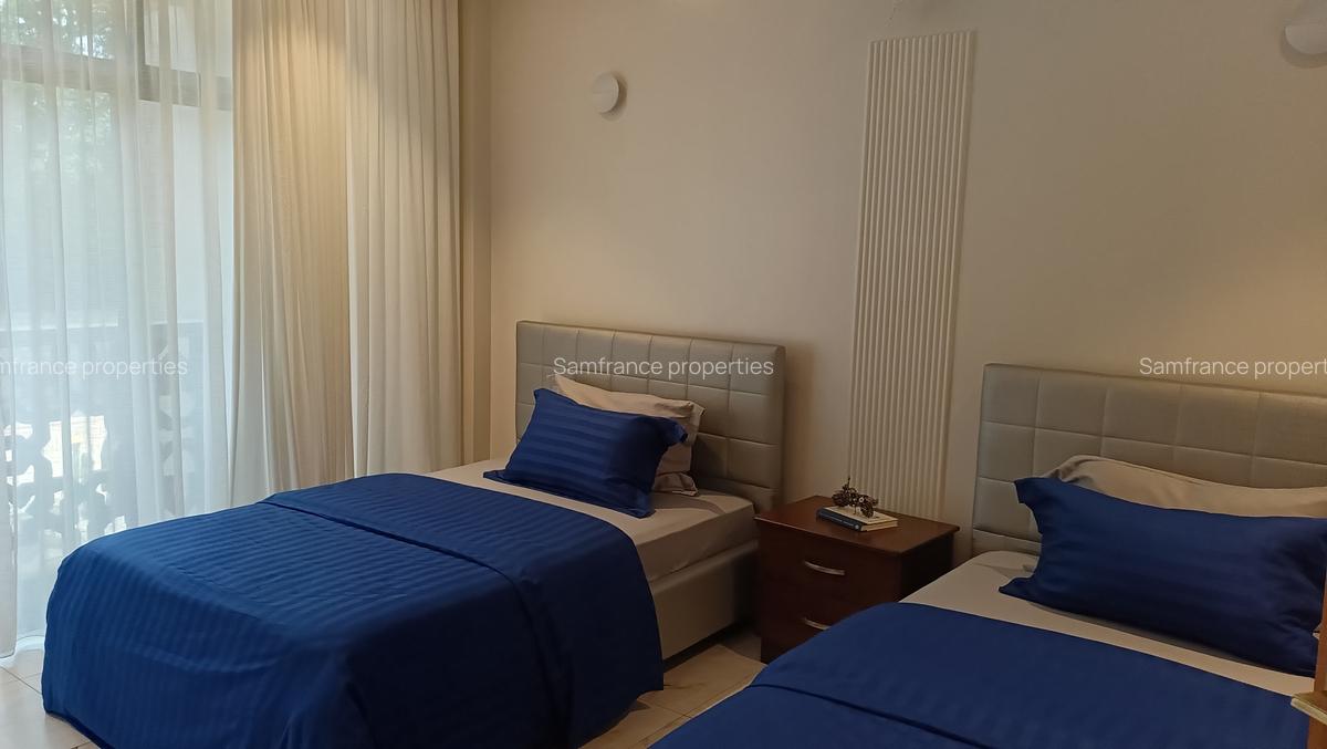 3 Bed Apartment at Links Road - 9