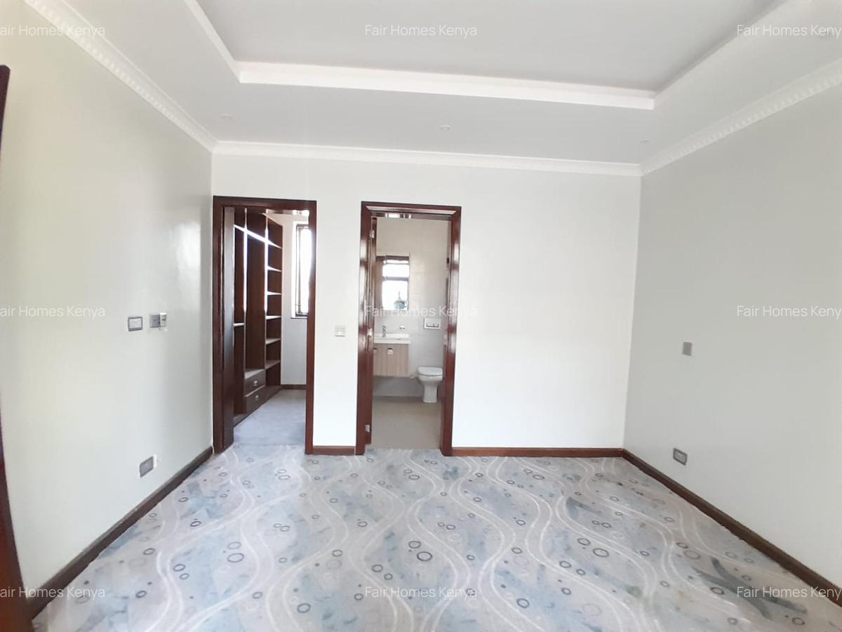 5 Bed Townhouse with En Suite at Lavington Maziwa - 12