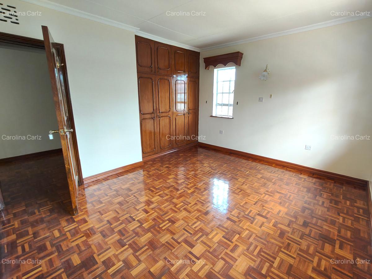 4 Bed Townhouse with En Suite at Runda Evergreen - 10