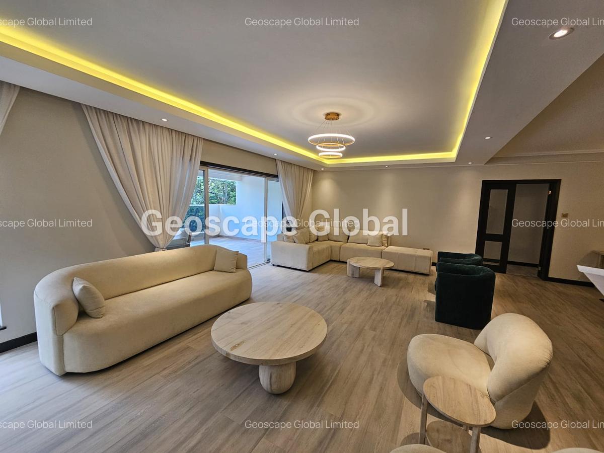 3 Bed Apartment with En Suite in Riverside - 3