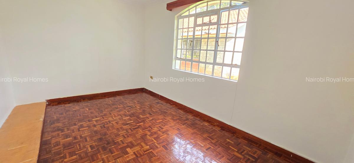 5 Bed House with En Suite at Runda Road - 14
