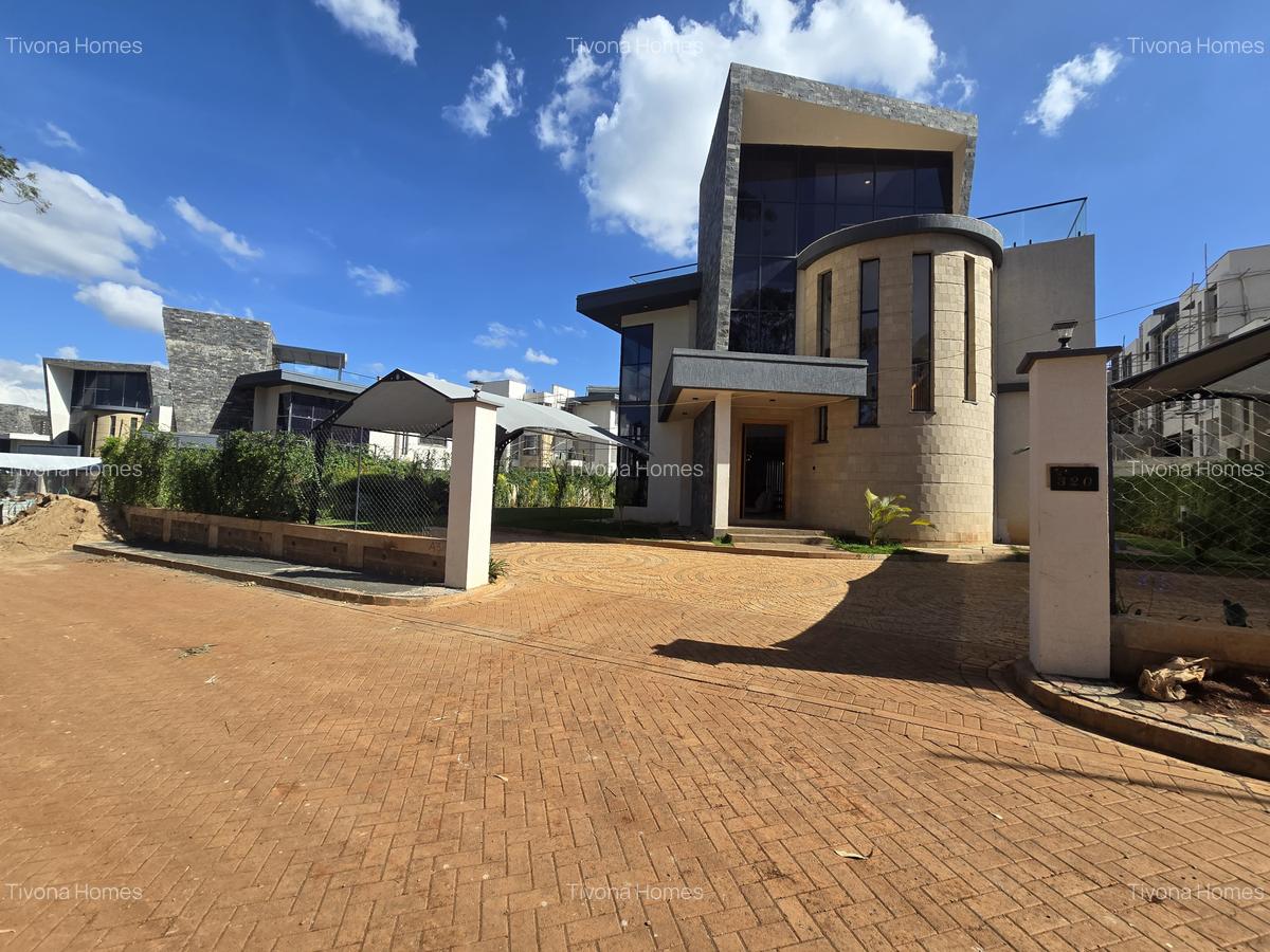 5 Bed Townhouse with En Suite in Loresho - 1