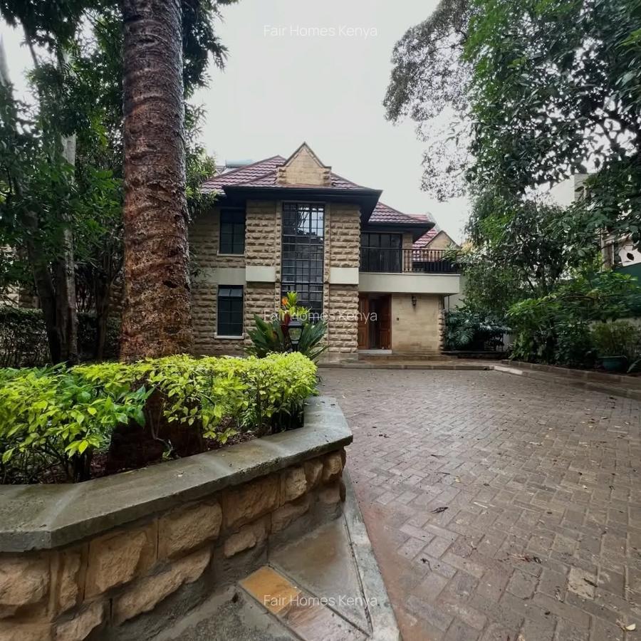 6 Bed Townhouse with En Suite at Convent Drive - 1